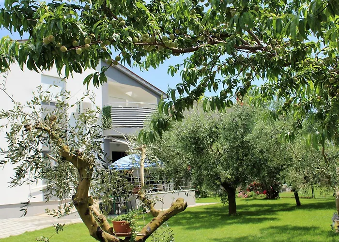 Apartments Nelle