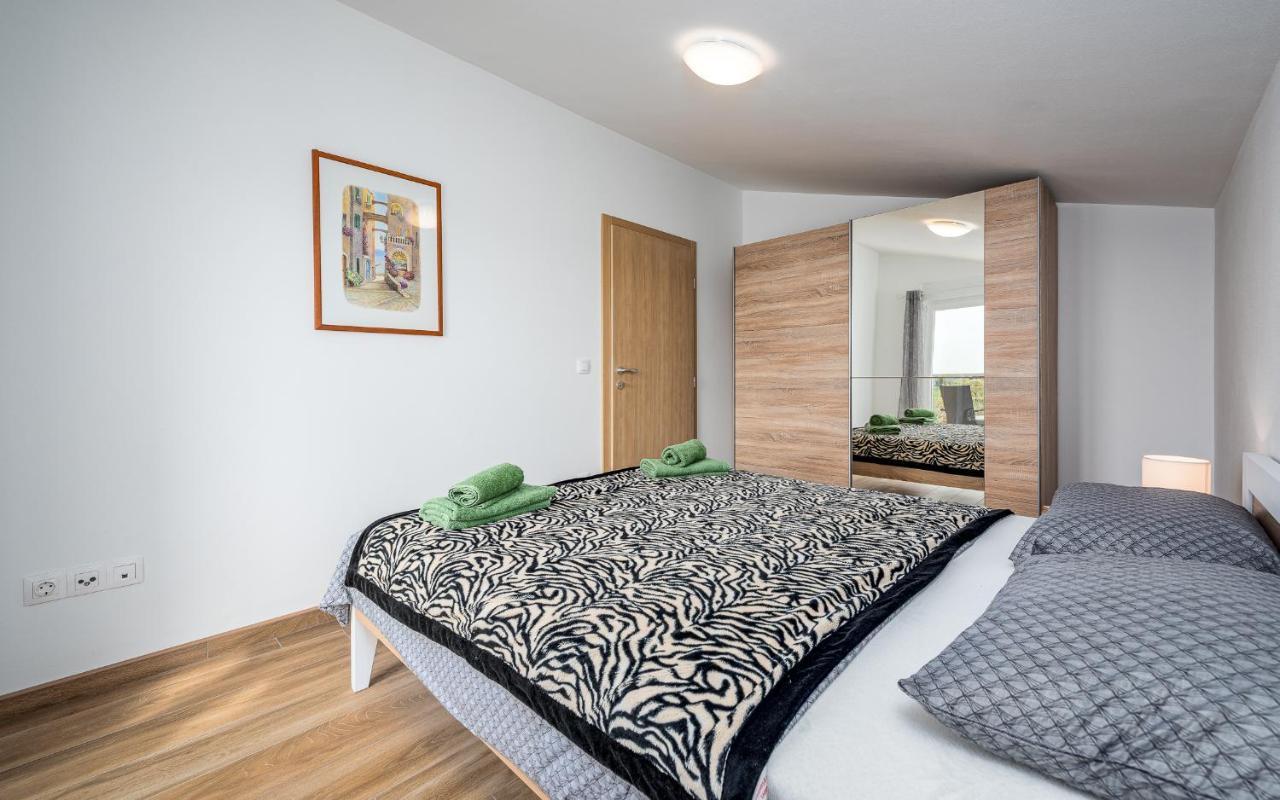 Nelle Apartment Pula