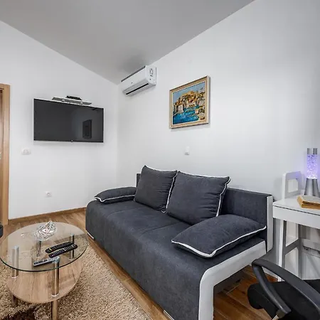 Apartments Nelle Pula Exterior photo
